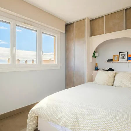 Les Amandiers شقة