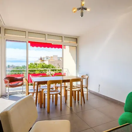 Les Amandiers شقة