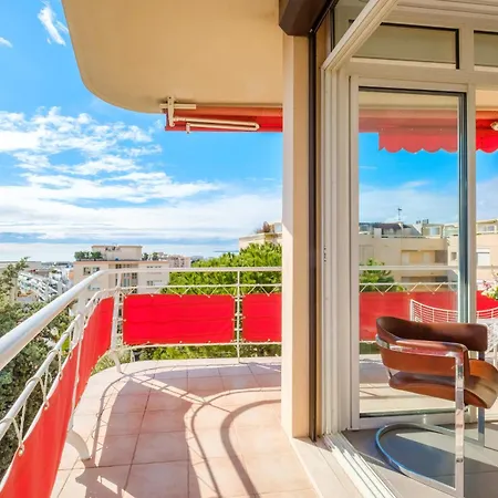 Les Amandiers شقة